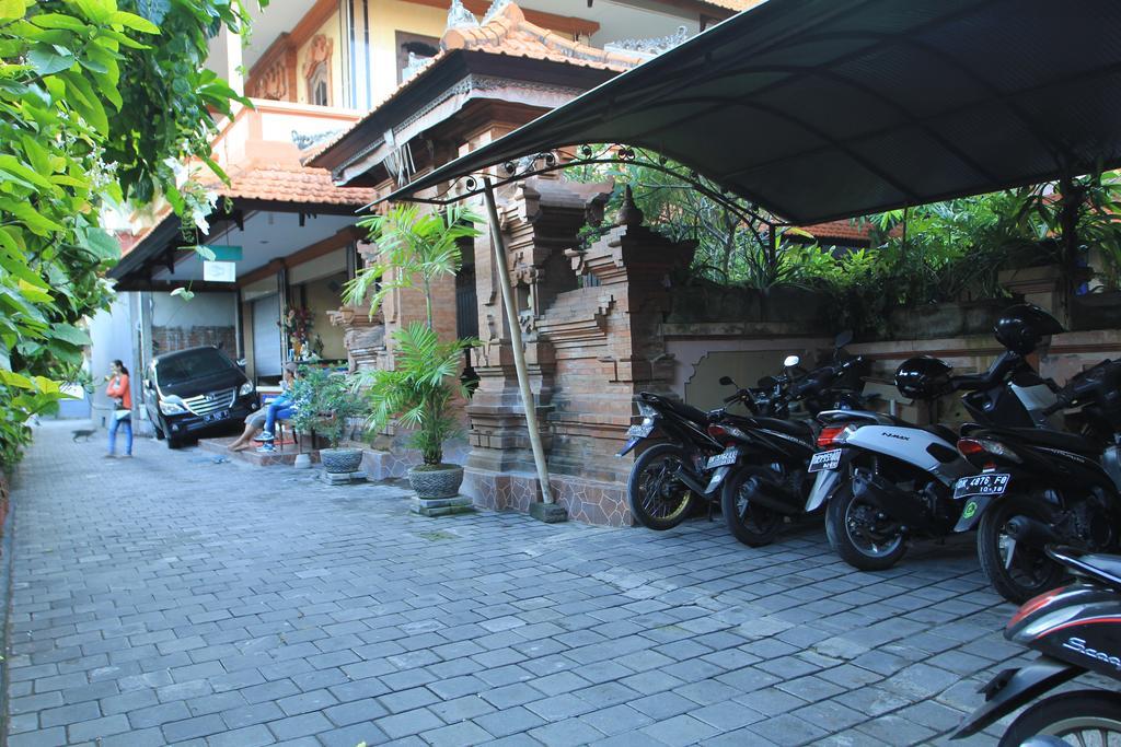 Cempaka 3 Losmen Kuta Lombok Exterior foto