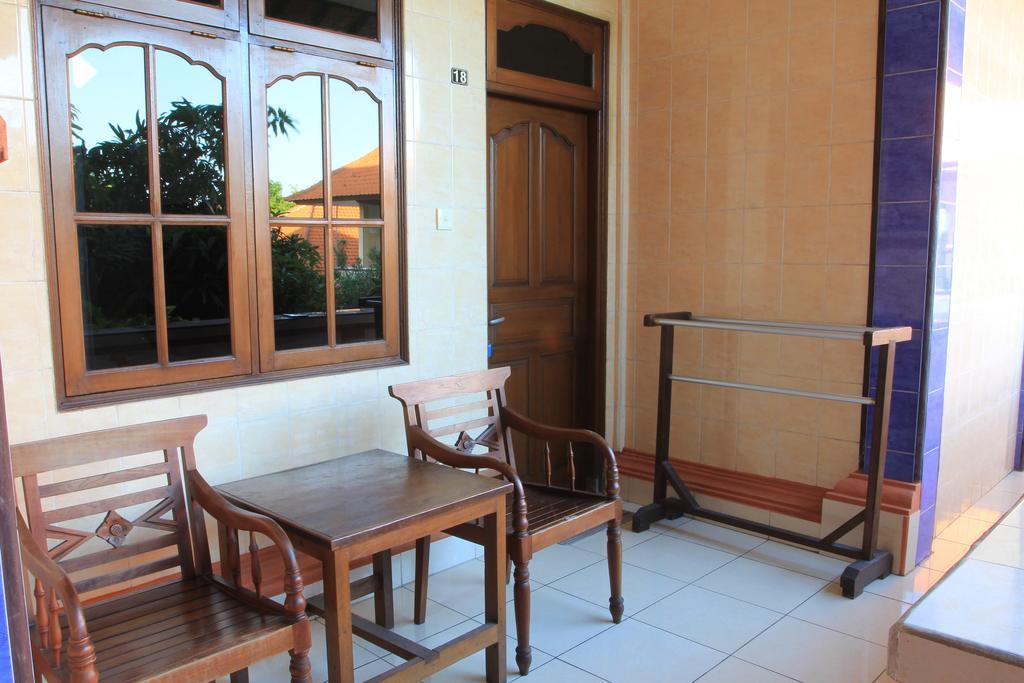 Cempaka 3 Losmen Kuta Lombok Exterior foto