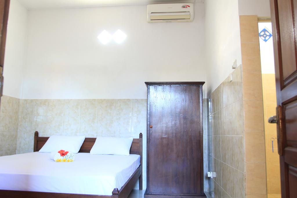 Cempaka 3 Losmen Kuta Lombok Exterior foto