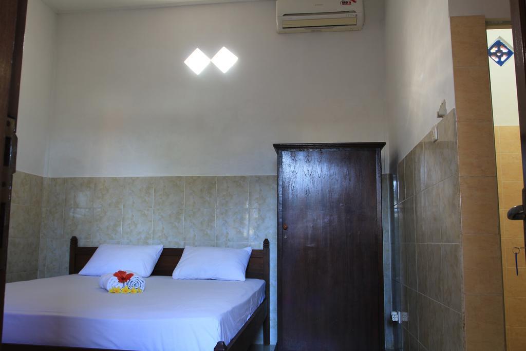 Cempaka 3 Losmen Kuta Lombok Exterior foto