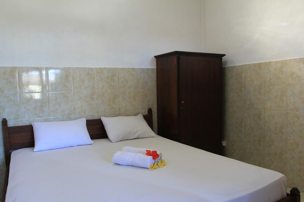 Cempaka 3 Losmen Kuta Lombok Exterior foto