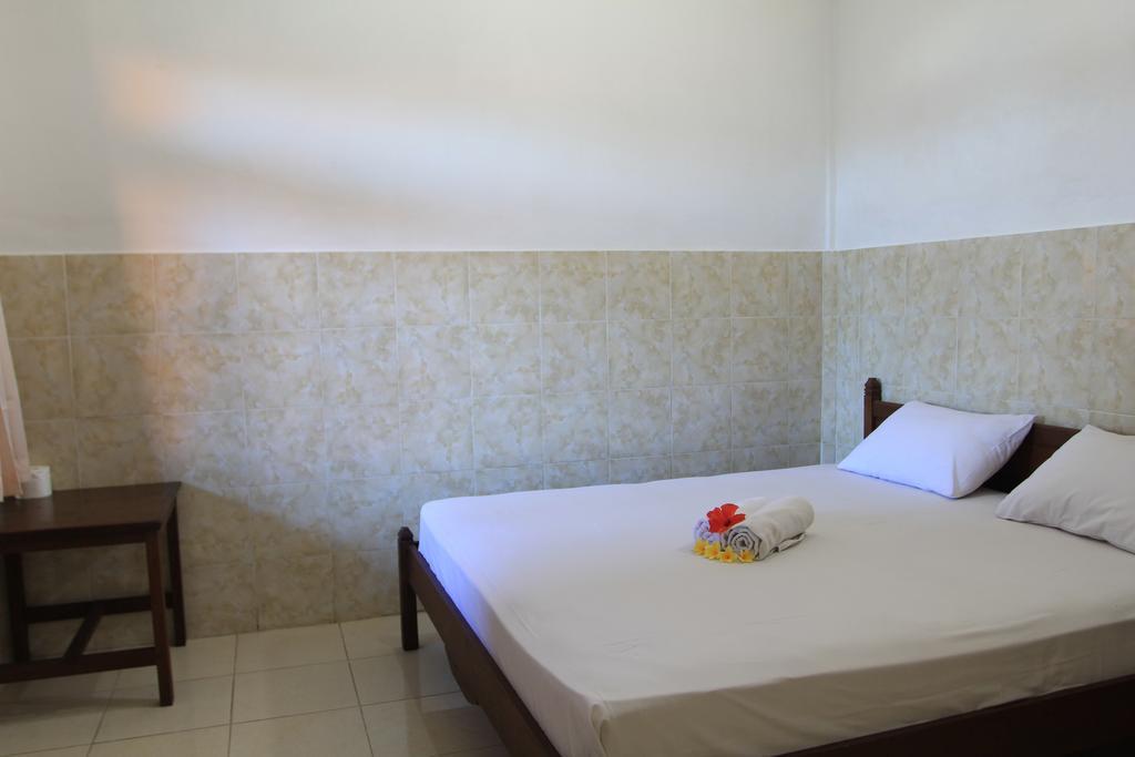 Cempaka 3 Losmen Kuta Lombok Exterior foto