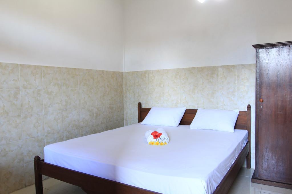 Cempaka 3 Losmen Kuta Lombok Exterior foto